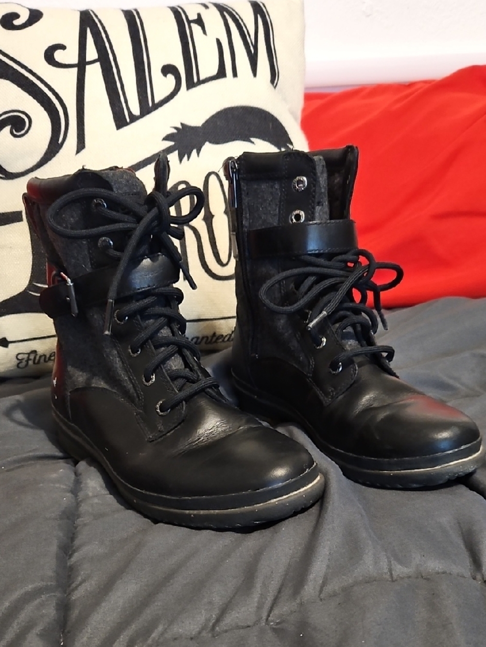 UGG Kesey Combat Waterproof Boots Black Size 7 EUC!
